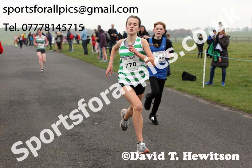 Boys and girls under-13s, Heaton Memorial 10k Road Race, Newcastle Town Moor. Photo:  David T. Hewitson/Sports for All Pics